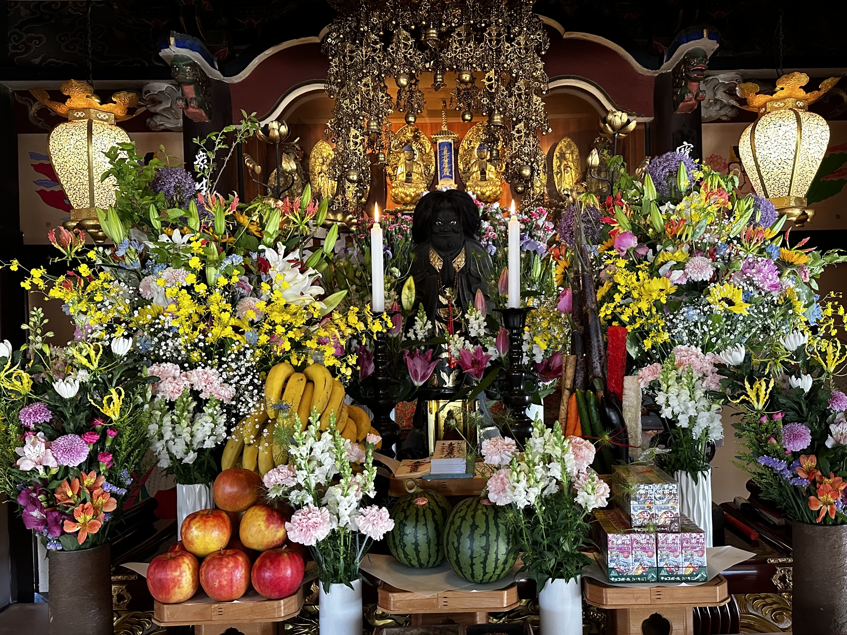 花祭り・鬼子母神大祭の祭壇